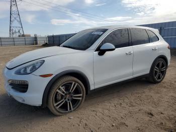  Salvage Porsche Cayenne