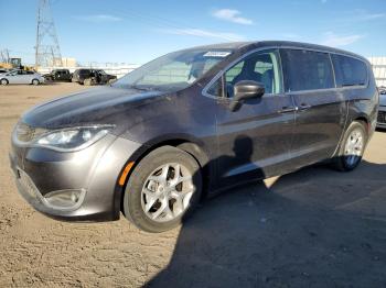  Salvage Chrysler Pacifica