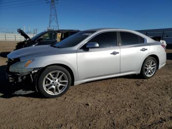  Salvage Nissan Maxima