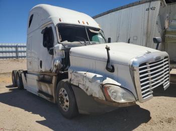  Salvage Freightliner Cascadia 1