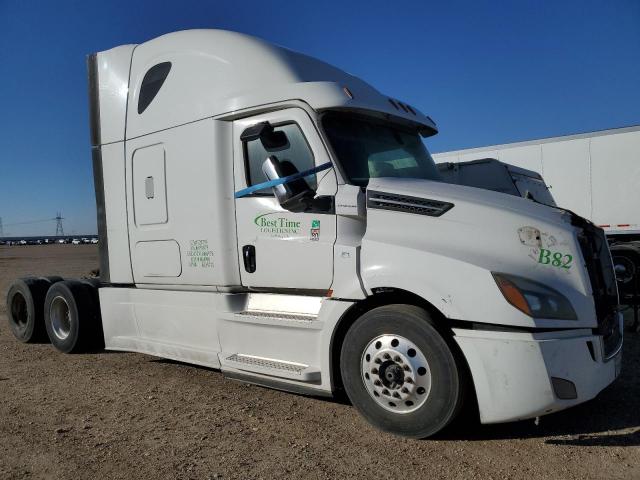  Salvage Freightliner Cascadia 1