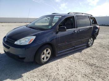  Salvage Toyota Sienna