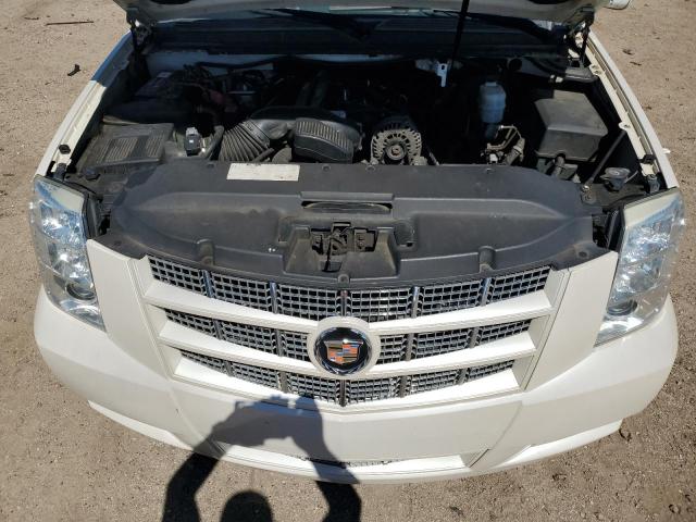 Cadillac Escalade Esv Premium Image 7