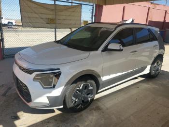  Salvage Kia Niro