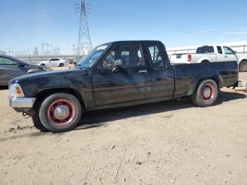  Salvage Toyota Pickup
