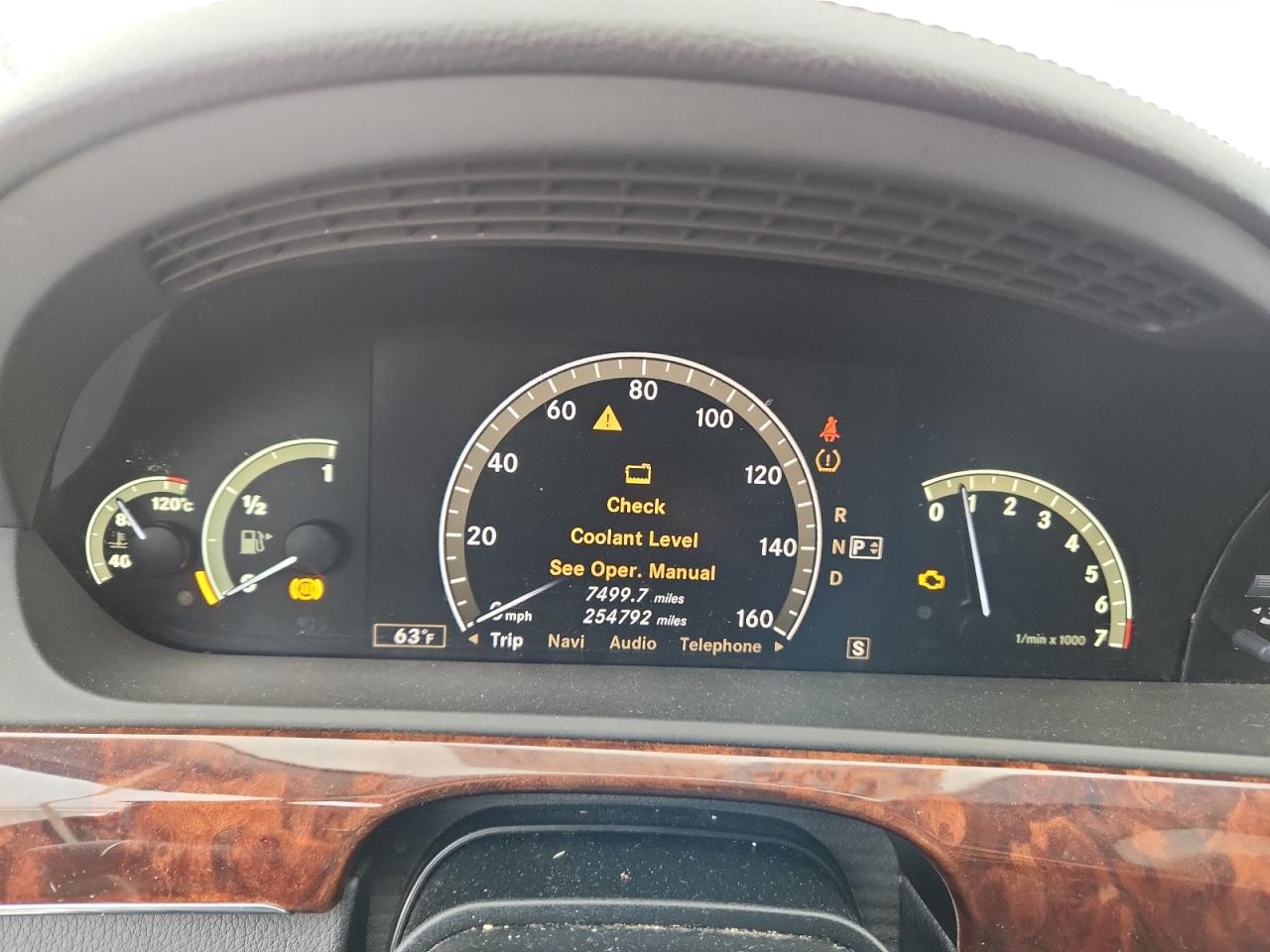 Mercedes-Benz S-Class 550 Image 4