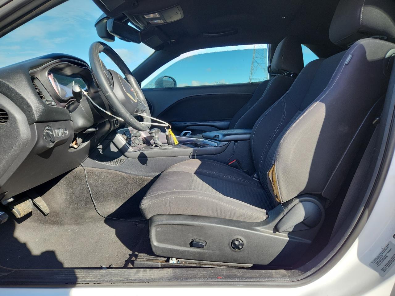 Dodge Challenger Sxt Image 3