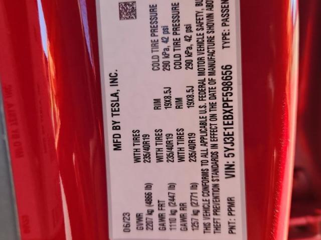 Tesla Model 3 Image 10