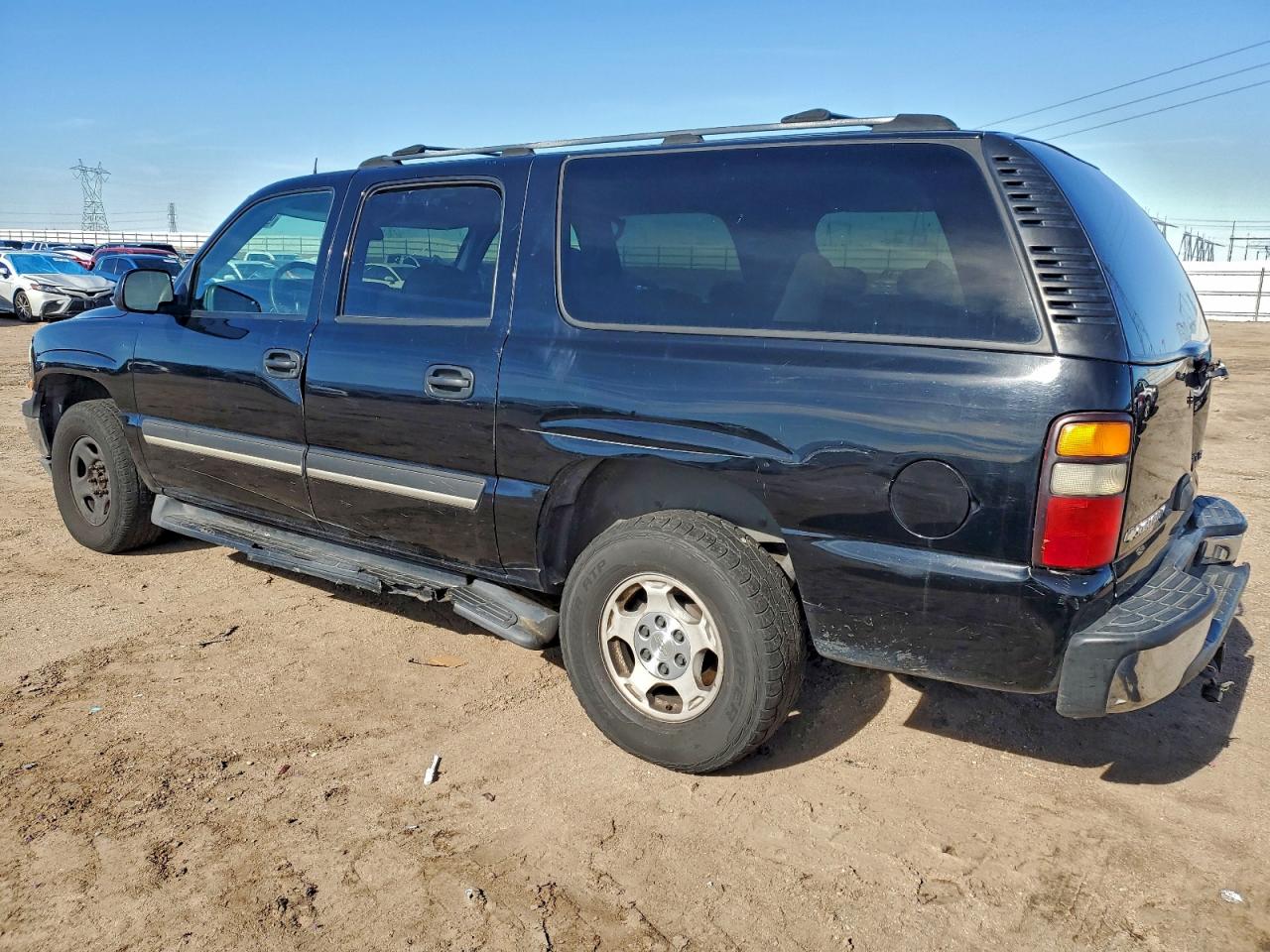 Chevrolet Suburban K1500 Image 3