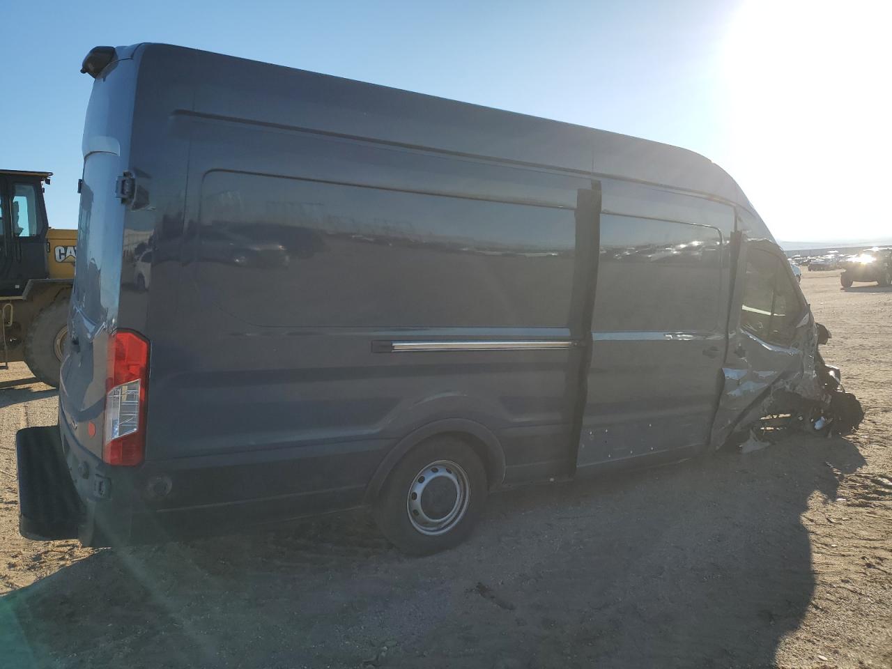 Ford Transit T-250 Image 11