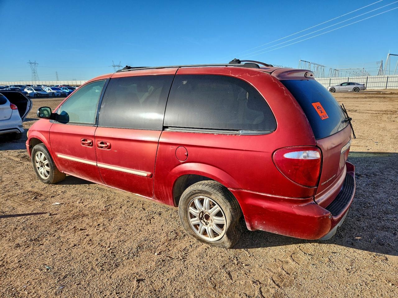 Chrysler Minivan Touring Image 2