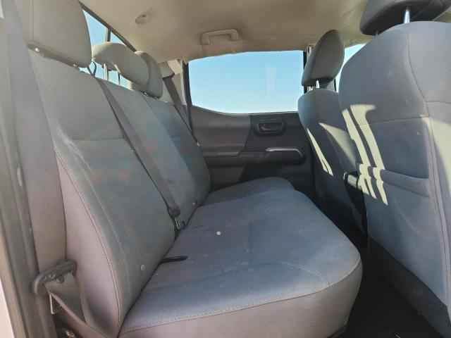 Toyota Tacoma Double Cab Image 7