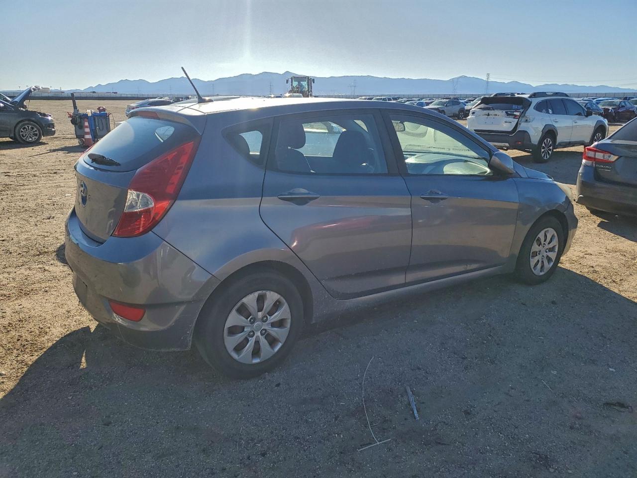 Hyundai ACCENT Se Image 12