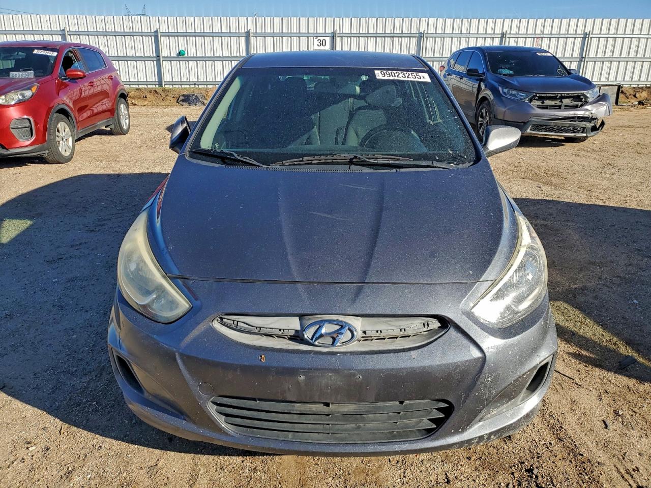 Hyundai ACCENT Se Image 2