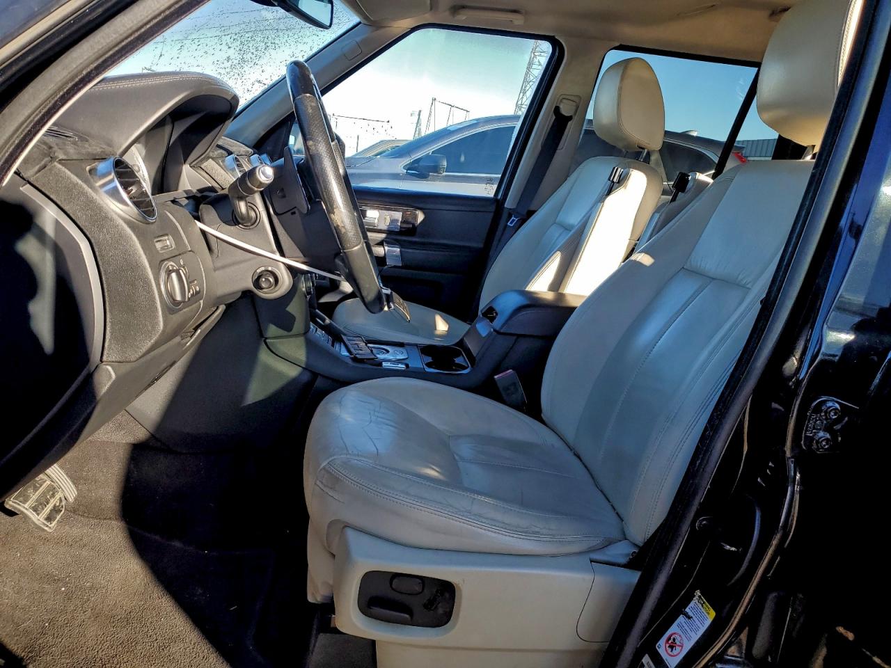 Land Rover LR4 Hse Luxury Image 11