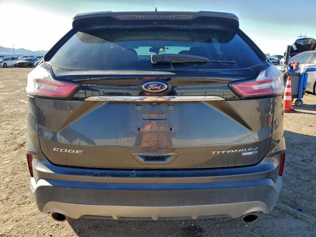 Ford Edge Titanium Image 2
