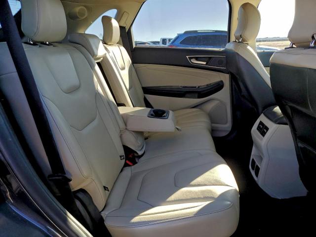 Ford Edge Titanium Image 11