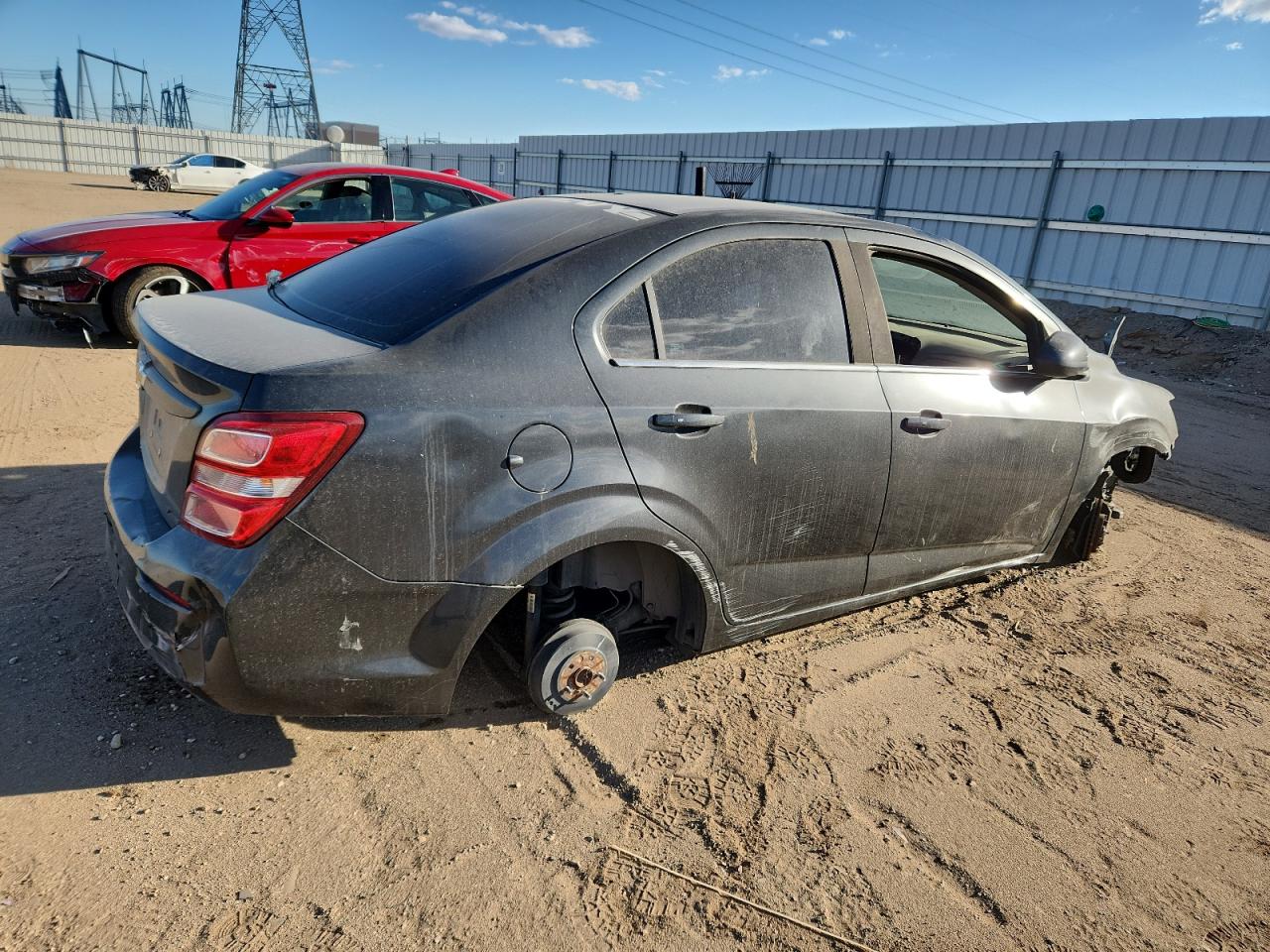 Chevrolet Sonic Premier Image 11