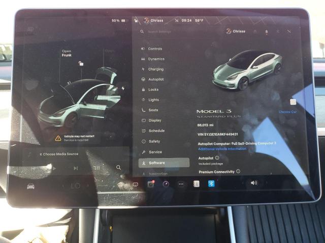 Tesla Model 3 Image 7