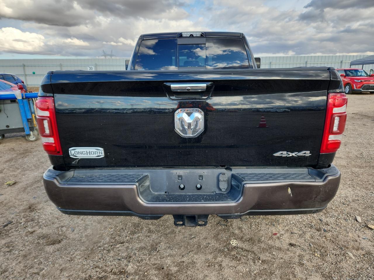 Ram 2500 Longhorn Image 6