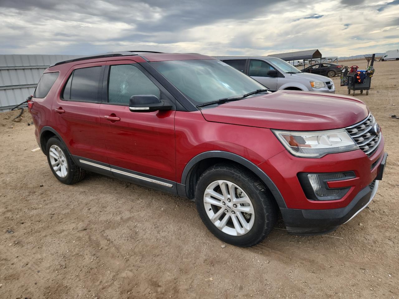 Ford Explorer Xlt Image 3