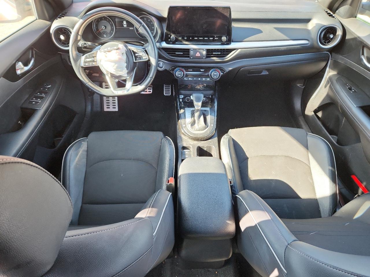 Kia Forte Gt Line Image 10