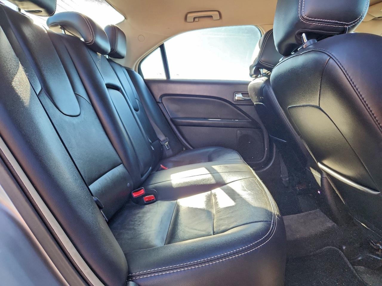 Ford Fusion Sel Image 4