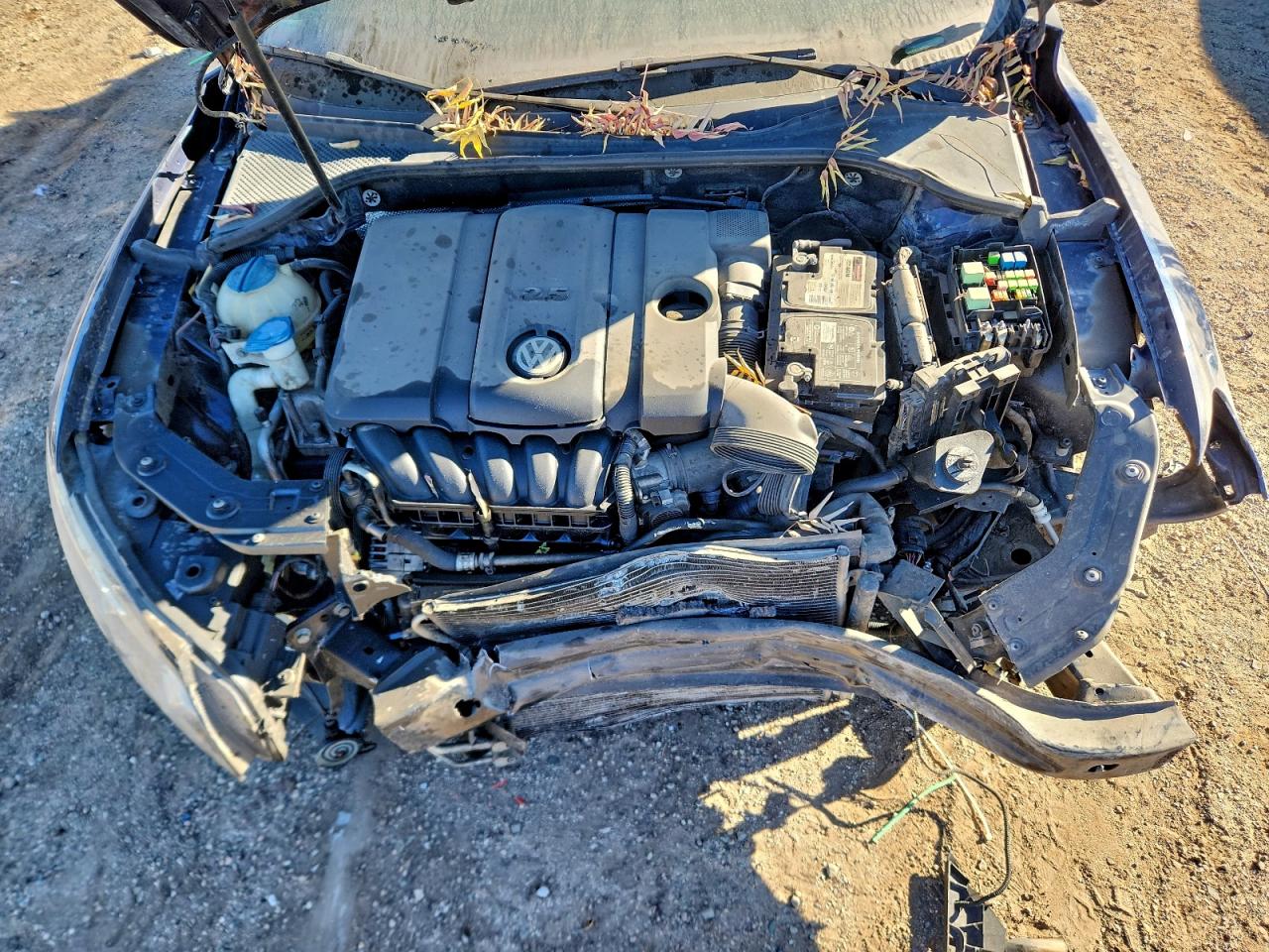 Volkswagen Passat S Image 12