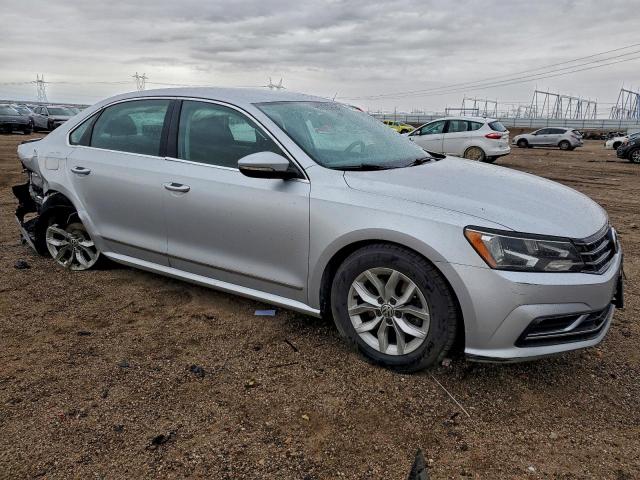 Volkswagen Passat S Image 5