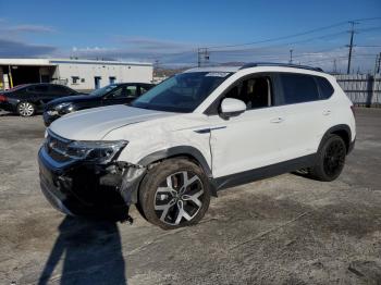  Salvage Volkswagen Taos