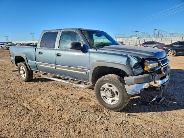 Chevrolet Silverado C2500 Heavy Duty Image 4