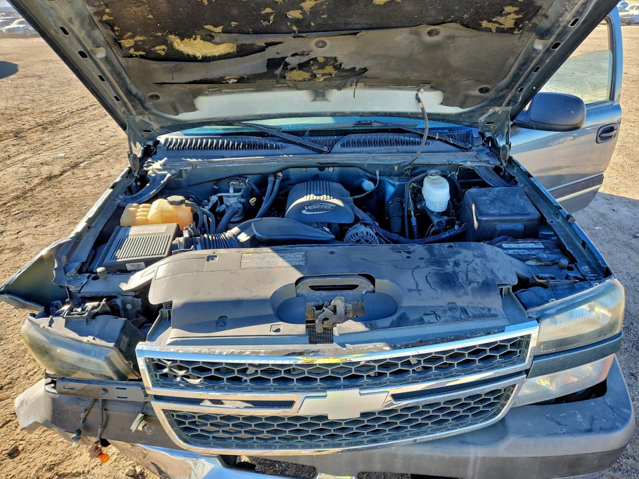 Chevrolet Silverado C2500 Heavy Duty Image 8