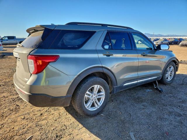 Ford Explorer Xlt Image 3
