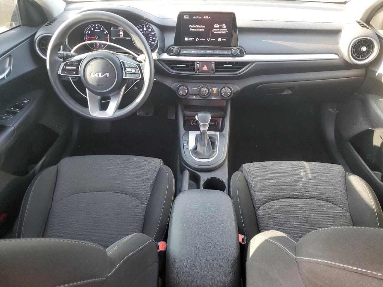 Kia Forte Lx Image 9