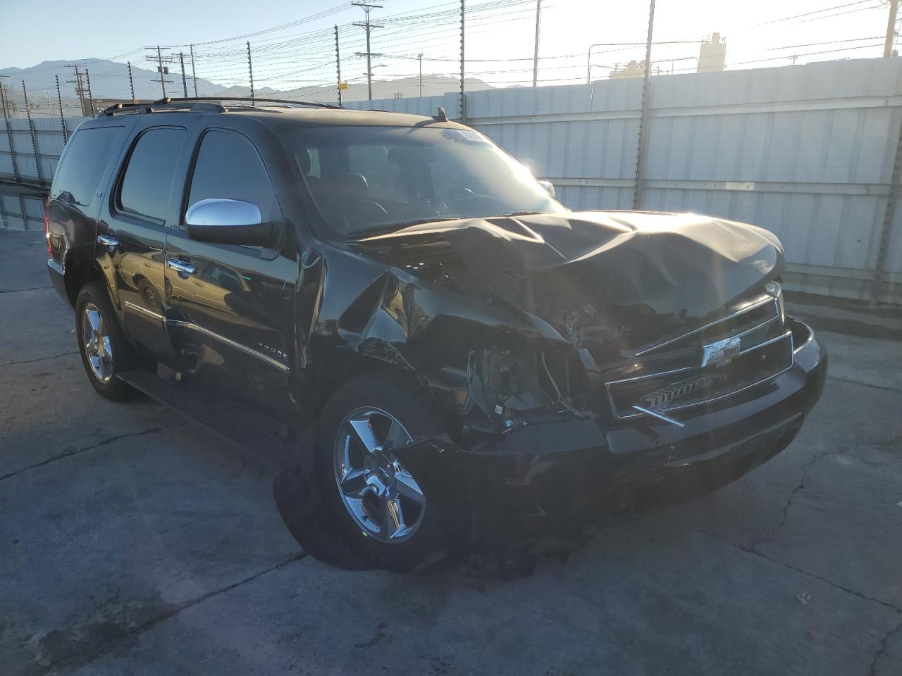 Chevrolet Tahoe C1500 Ltz Image 7
