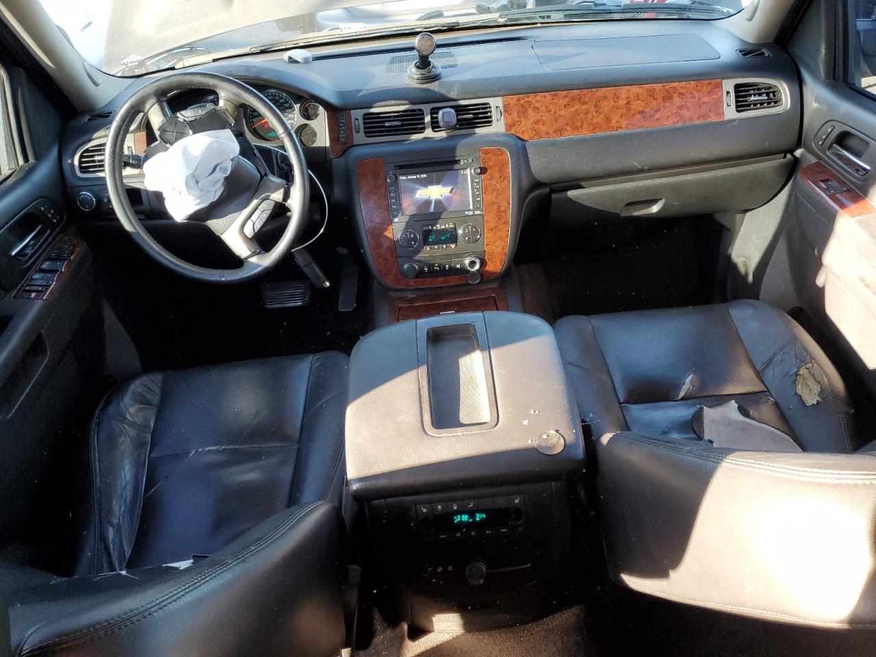 Chevrolet Tahoe C1500 Ltz Image 5