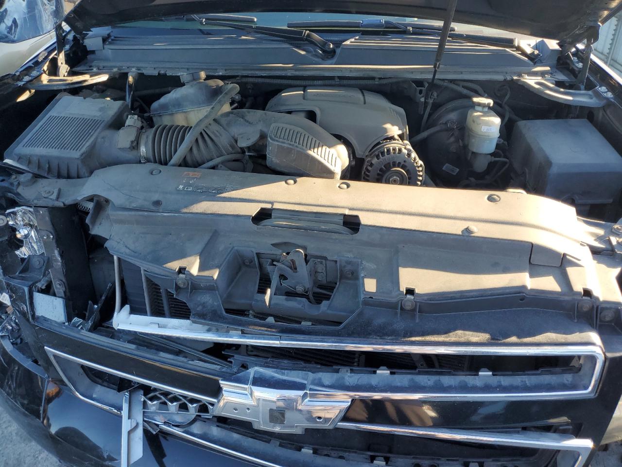 Chevrolet Tahoe C1500 Ltz Image 9