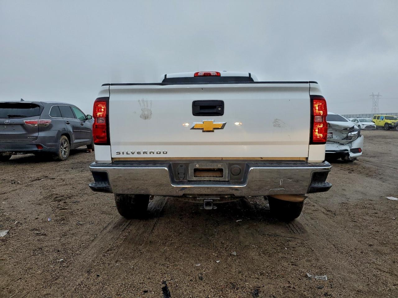 Chevrolet Silverado C1500 Image 3