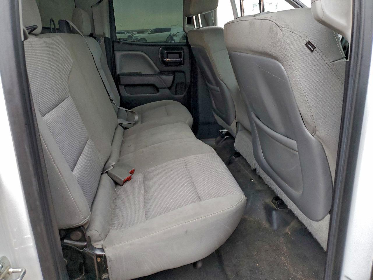 Chevrolet Silverado C1500 Image 10