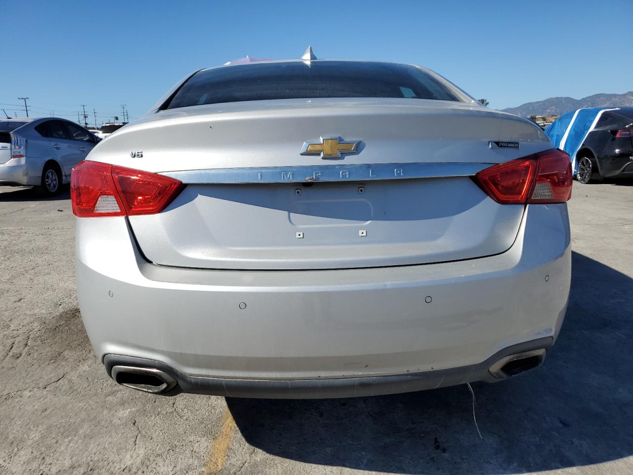 Chevrolet Impala Premier Image 10