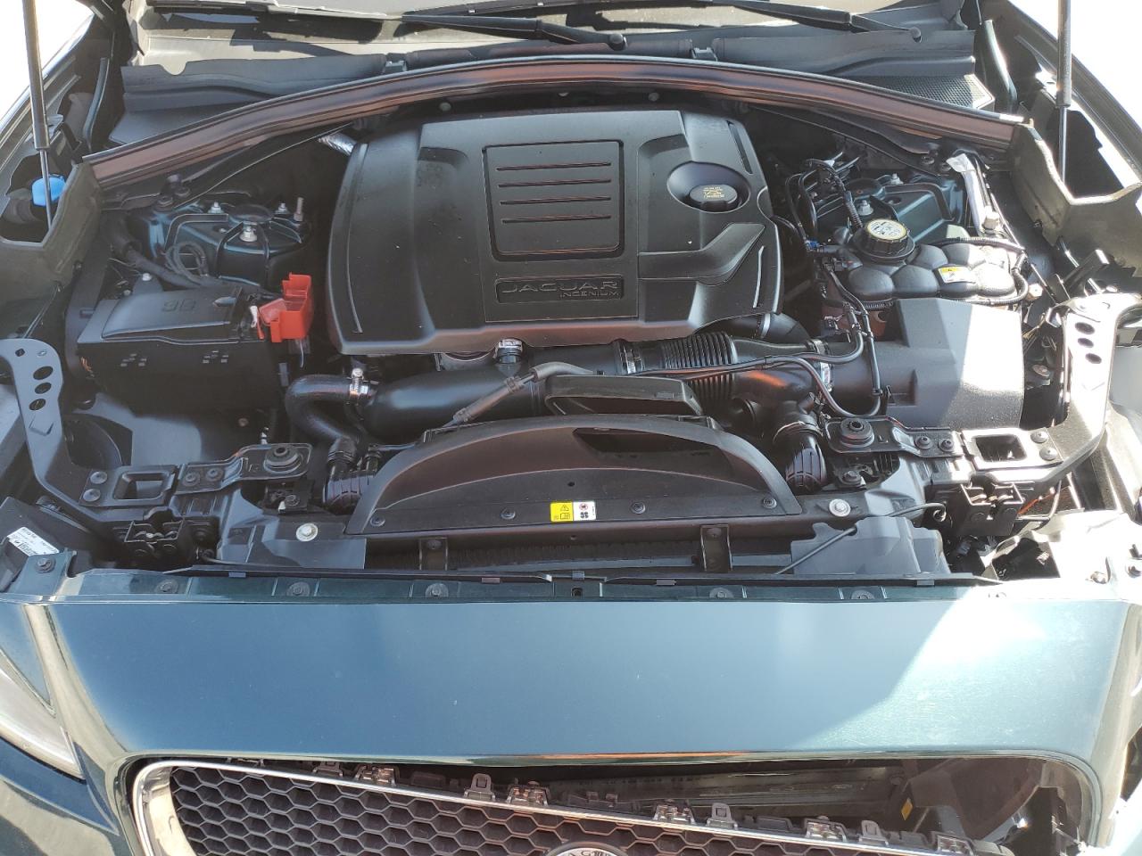 Jaguar F-PACE Prestige Image 7