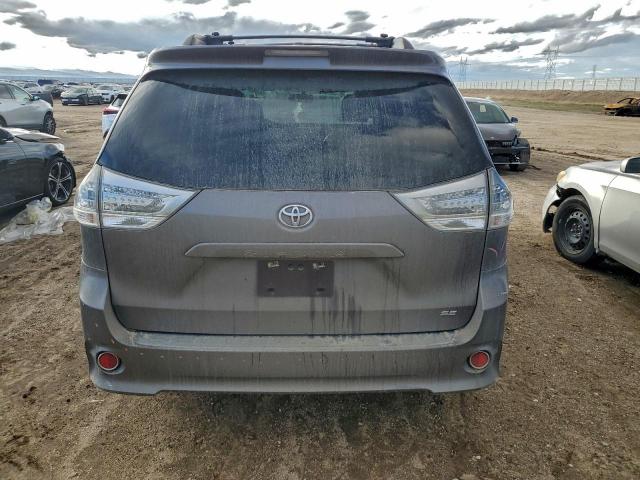 Toyota Sienna Sport Image 2