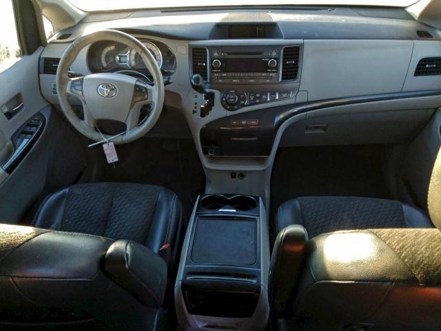 Toyota Sienna Sport Image 13