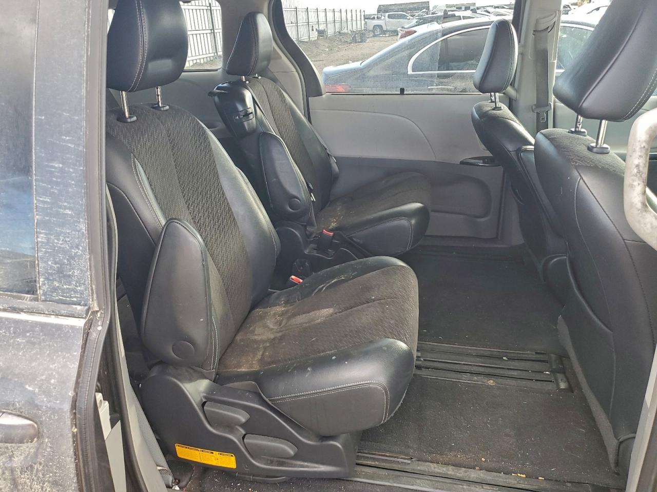 Toyota Sienna Sport Image 12