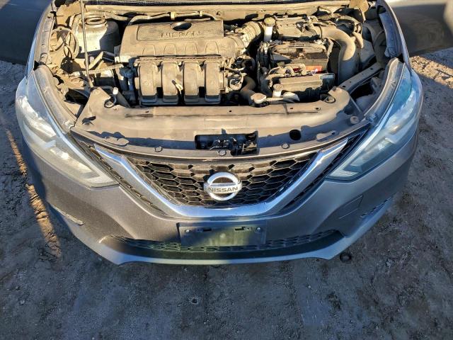 Nissan Sentra S Image 2