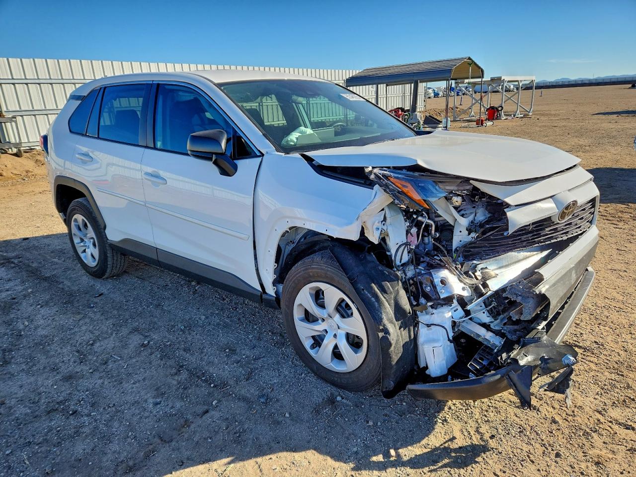 Toyota RAV4 Le Image 5