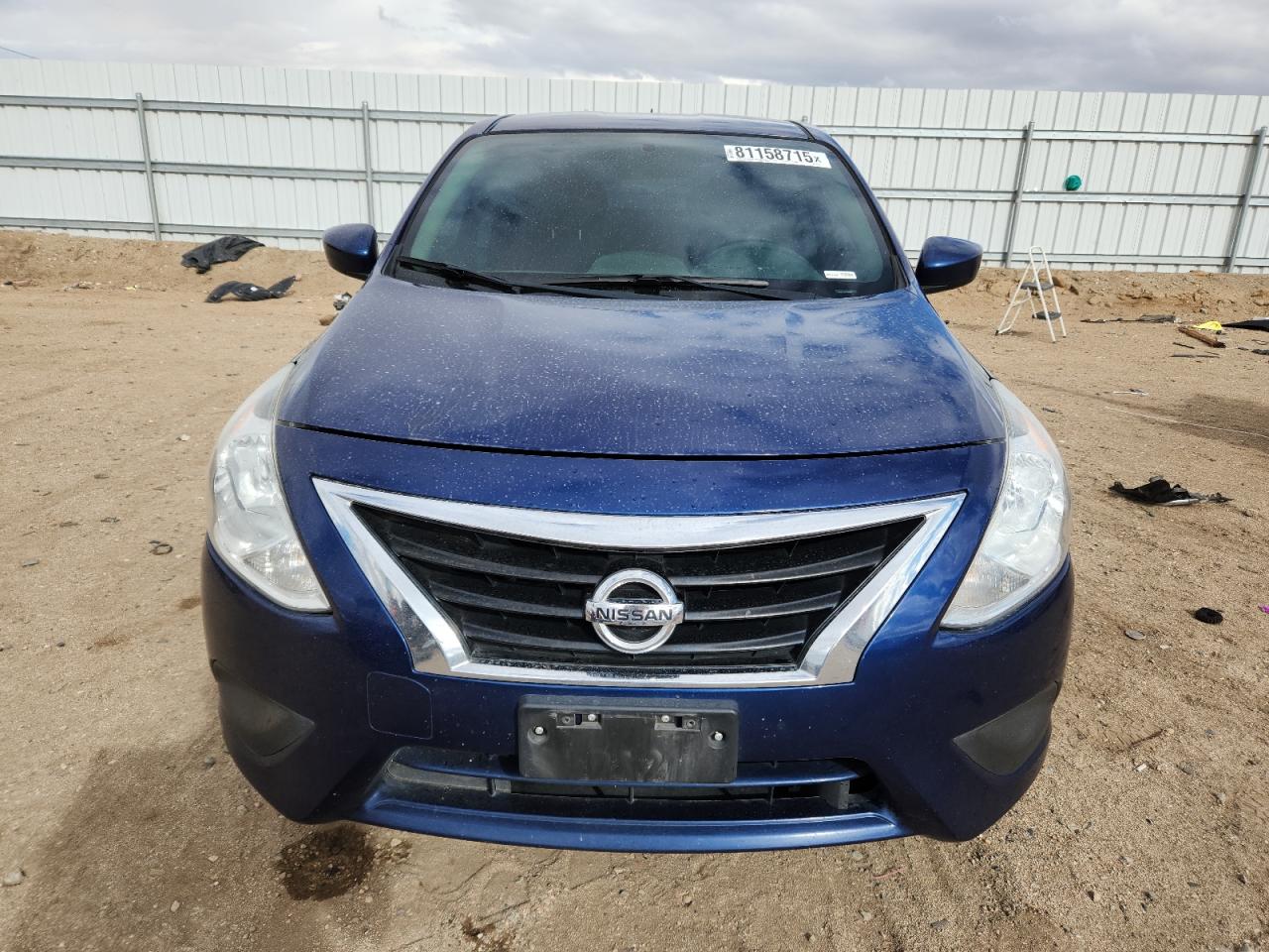 Nissan Versa S Image 3