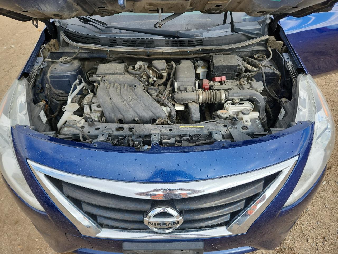 Nissan Versa S Image 11