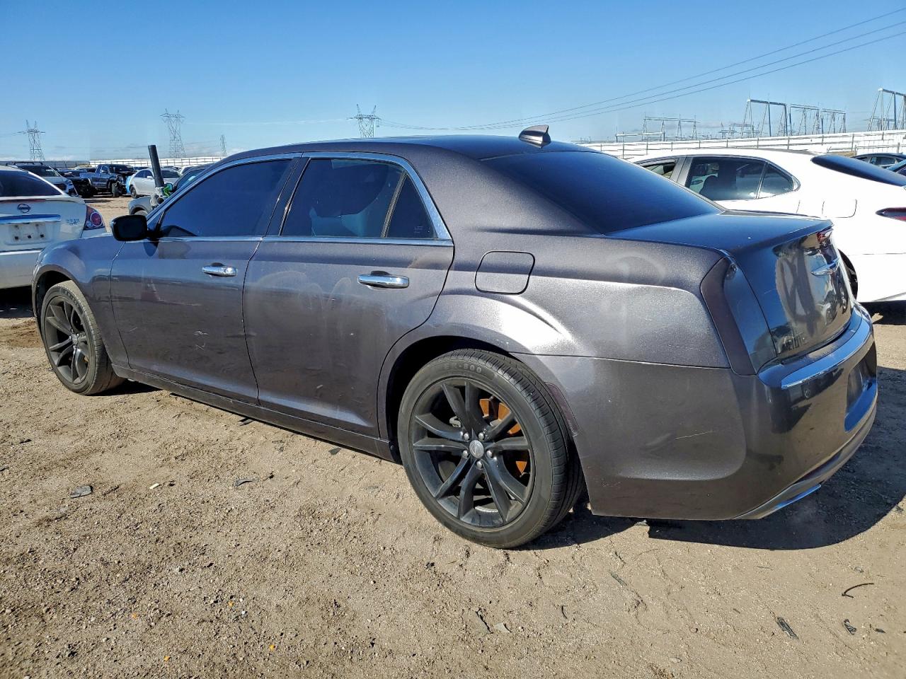 Chrysler 300 Image 6