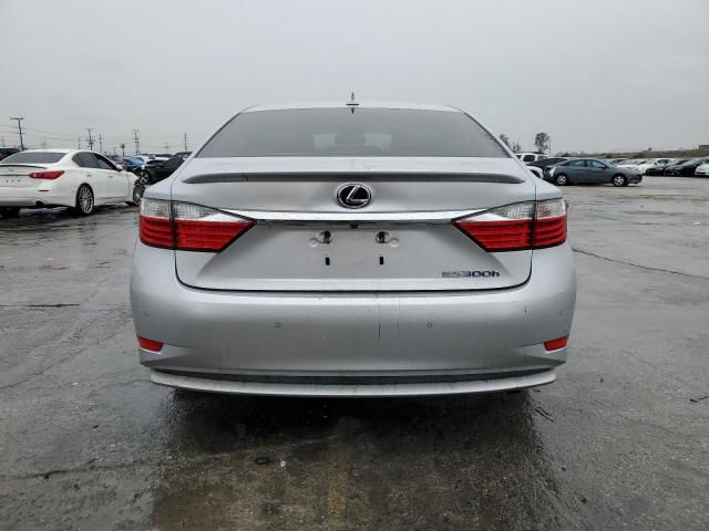Lexus Es 300h Image 11
